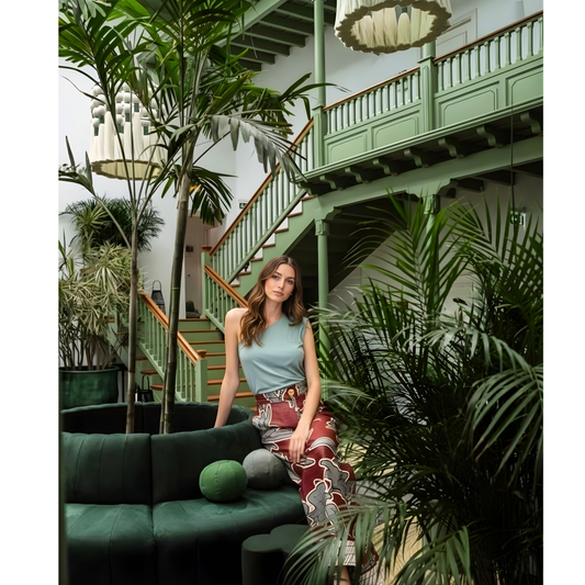 Colección Looks- pantalón lentejuelas y blusa