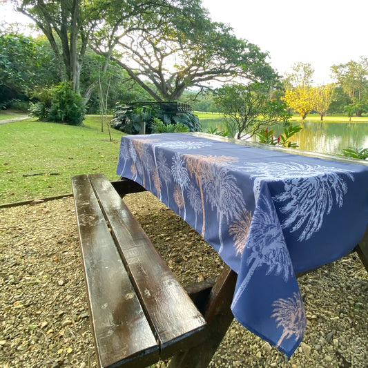 mantel-palmas-fondo-azul-oscuro1